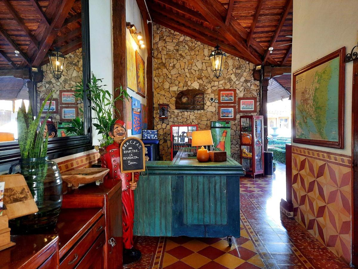 Hotel La Posada Del Doctor León Buitenkant foto